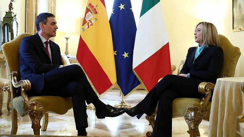 Sánchez y Meloni evitan el choque en su primer encuentro: "Juntos hacemos a Europa más fuerte"