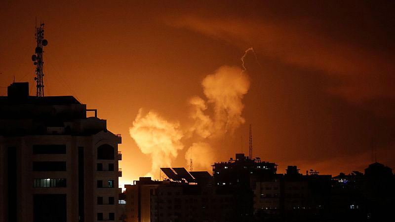 Israel bombardea Líbano y la Franja de Gaza en respuesta a decenas de cohetes en plena escalada de tensión