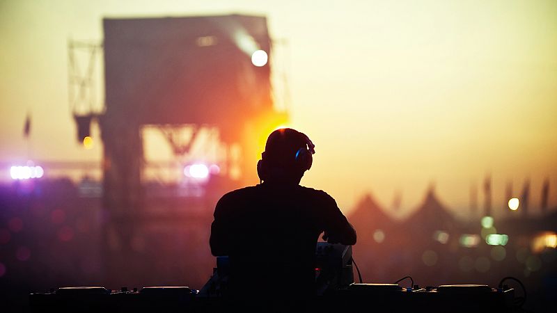 El auge del ocio nocturno y la soberanía de los DJs