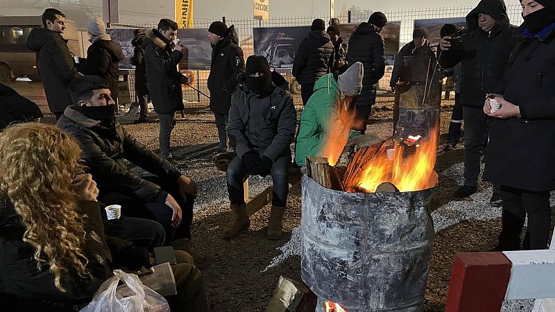 Al menos siete muertos en un nuevo enfrentamiento en la frontera entre Armenia y Azerbaiyán