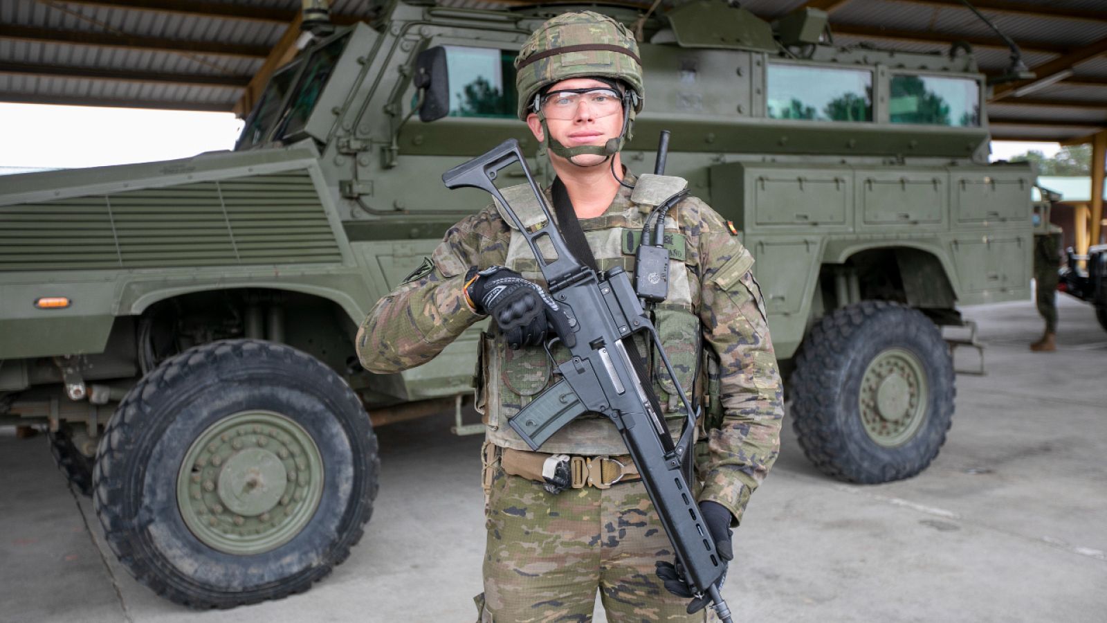 Vídeo: El ministerio de Defensa elimina la altura mínima para alistarse en el ejército