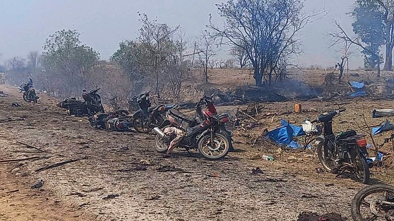 Ascienden a 165 los civiles muertos, entre ellos 19 niños, por el bombardeo del Ejército de Birmania