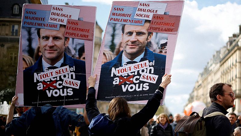 Macron vence pero no convence: el aval jurídico a la reforma de las pensiones choca con el rechazo de la calle