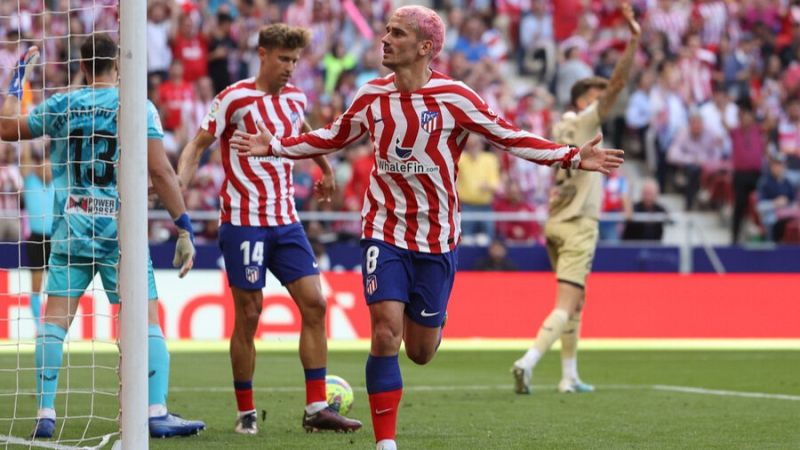 Un doblete de Griezmann ante el Almería mantiene al Atlético en la racha por el subcampeonato