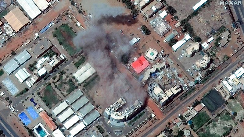 Los combates se intensifican en Sudán con más de 180 civiles muertos en la tercera jornada de conflicto