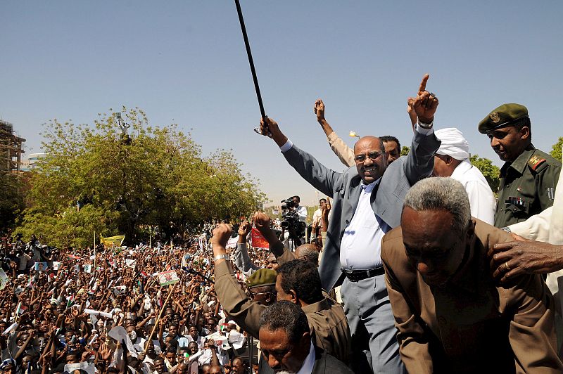 Sudán llama al mundo árabe para luchar contra el arresto de su presidente