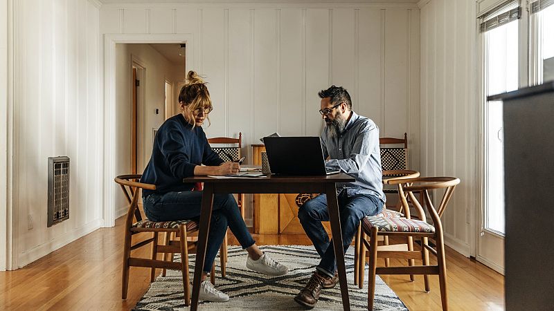 La vivienda "se come" el sueldo: los españoles destinan casi siete años de su salario a pagar una casa