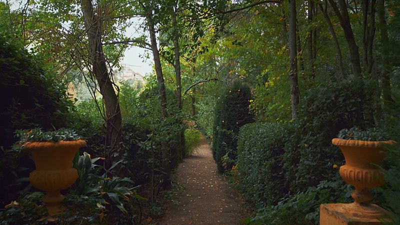 Descubre a quiénes debemos los preciosos jardines por los que pasear en Segovia