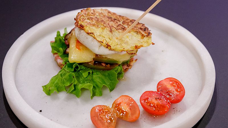 Receta de falso bocadillo vegetal con salami y huevo poch de Francesc
