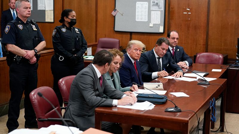 Arranca el juicio contra Donald Trump por la presunta violación a la escritora estadounidense E. Jean Carrol
