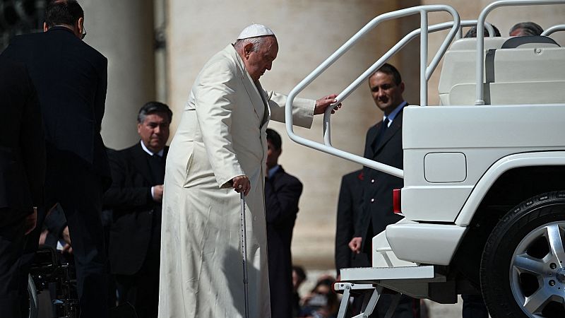 El papa Francisco aprueba que mujeres y laicos puedan votar por primera vez en el Sínodo de los obispos
