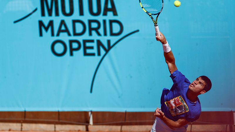 Horario y dnde ver en TV hoy gratis el partido de tenis entre Carlos Alcaraz y Emil Ruusuvuori en el Mutua Madrid Open