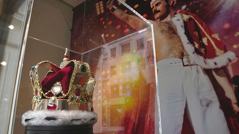 La casa Sotheby's saca a subasta la colección personal de Freddie Mercury