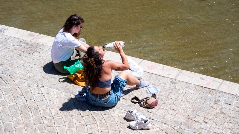 España continúa con temperaturas excepcionalmente altas con el tope en Granada a 37,8 grados
