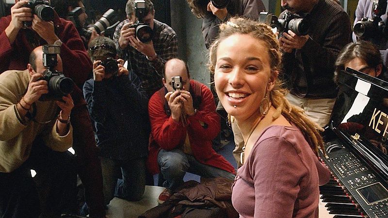 El feo de Beth a la prensa tras quedar octava en Eurovisión: "Necesitaba apartarme"