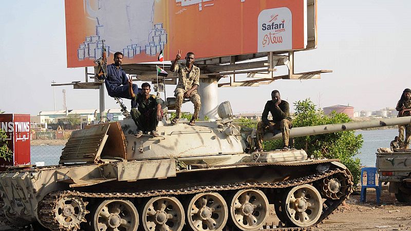 El ex primer ministro de Sudán advierte de que una guerra civil podría ser peor que las de Siria, Yemen o Libia
