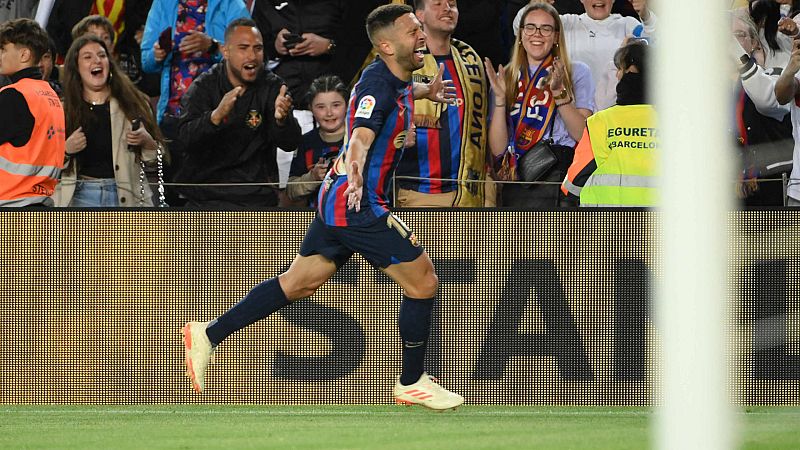 Barcelona 1-0 Osasuna: El capitán Jordi Alba sale al rescate