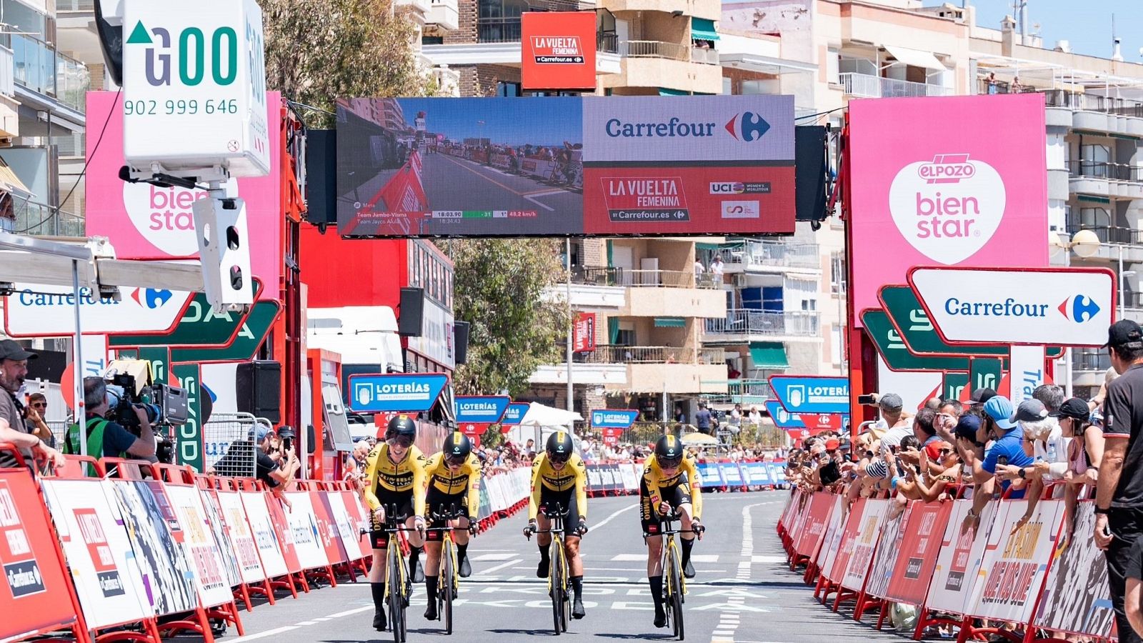 La Vuelta femenina 2023 | Resumen de la etapa 1: Jumbo-Visma vence en la contrarreloj por equipos -- Ver ahora
