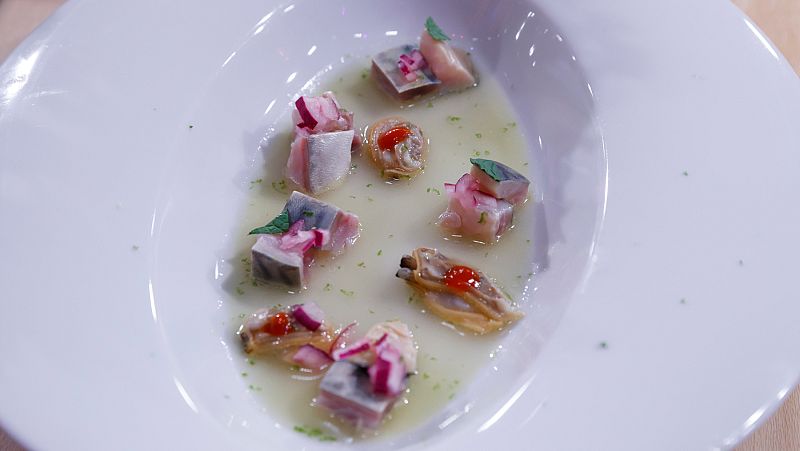 Receta de caballa marinada con almejas de Lluis