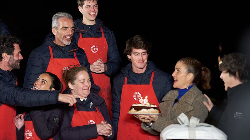 MasterChef 11 | El regalo 'envenenado' de los jueces a Lluis por su 28 cumpleaños