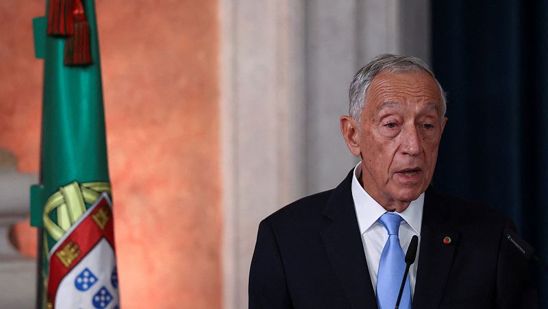 El presidente de Portugal descarta un adelanto electoral tras la crisis política por el desencuentro con Costa