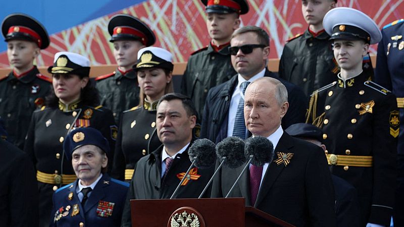 Putin asegura que Occidente ha desatado una "auténtica guerra" contra Rusia y llama a la victoria