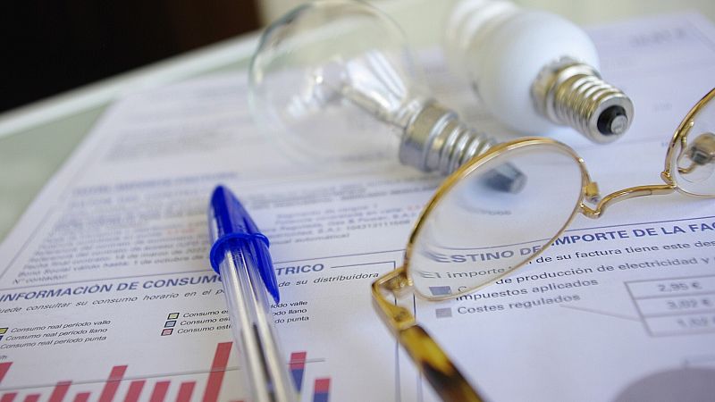 Los cambios de una compañía eléctrica aumentan un 27% en 2022, y los del gas crecen un 46%