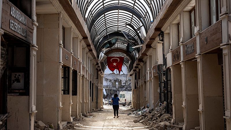 El futuro de Turquía, pendiente del voto de castigo contra Erdogan por el terremoto