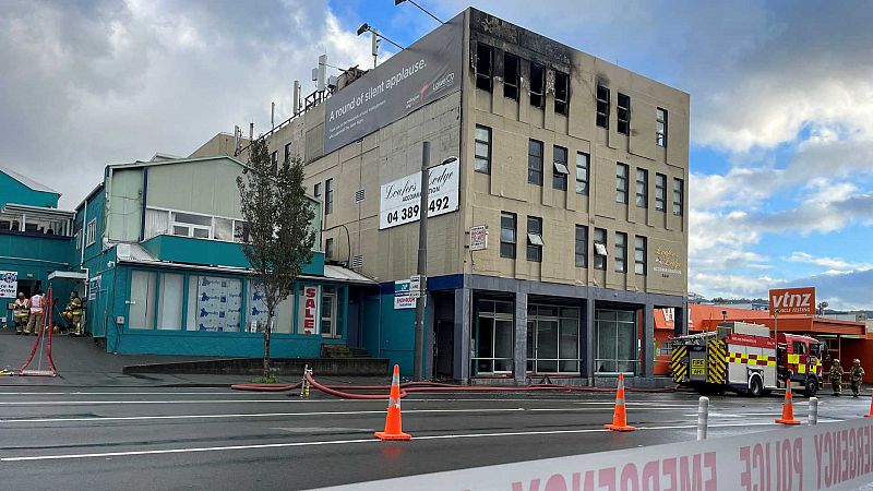 Al menos seis muertos y 11 desaparecidos en un incendio en un hostal en Nueva Zelanda