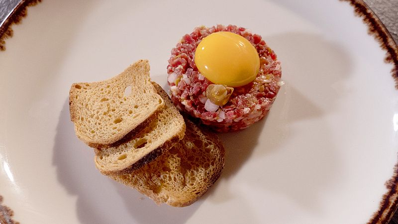 Receta de tartar de jam�n de bellota y helado de mostaza