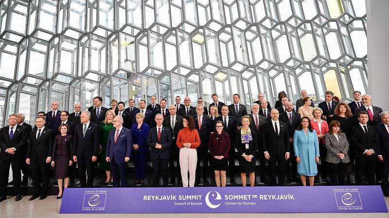 Los líderes europeos se reúnen en Reikiavik para reiterar su apoyo a Ucrania y evaluar el coste de la guerra