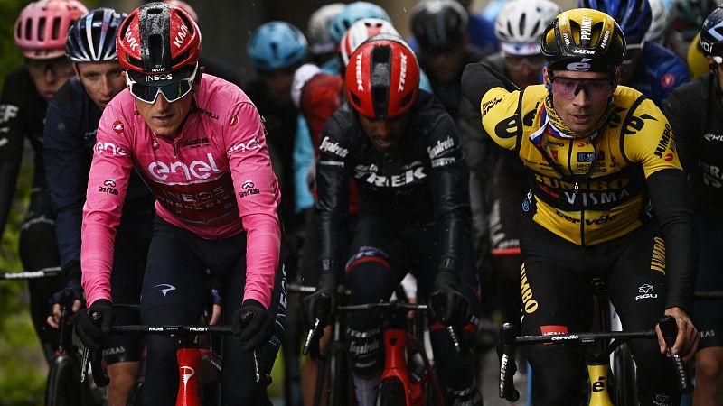 Cuatro corredores más del Soudal Quick Step abandonan el Giro por Covid