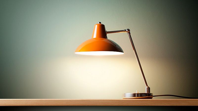 La electricidad sube este jueves un 4,4%, hasta 51,76 euros/MWh