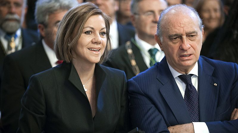 Cospedal y Fernández Díaz, entre los 20 comparecientes que irán a la Comisión Kitchen en el Congreso