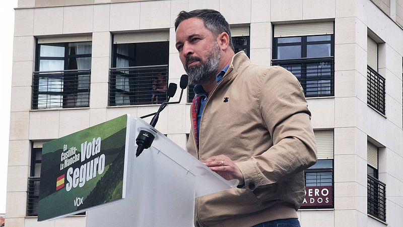 Abascal pide el voto a Vox para "cambiarlo todo": "El PP es un simple relevo"