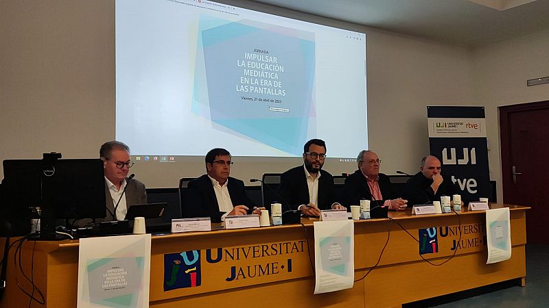 La UJI aborda la educaci�n medi�tica para frenar la desinformaci�n en la era digital