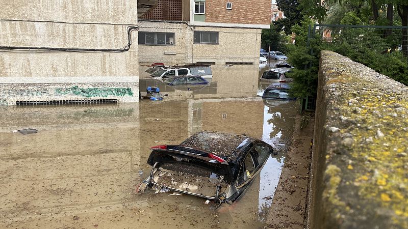 La lluvia deja inundaciones y destrozos en Murcia y Comunidad Valenciana y suspende clases en ms de 30 municipios