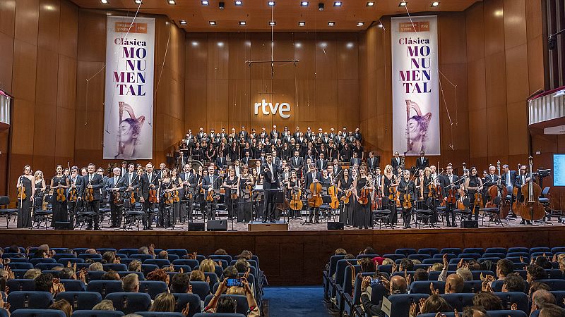 La Orquesta Sinfónica y Coro RTVE presenta la temporada 2023-2024 con Christoph König como director titular