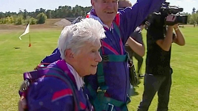 Muere una anciana de 95 años a la que un policía redujo con un táser en Australia