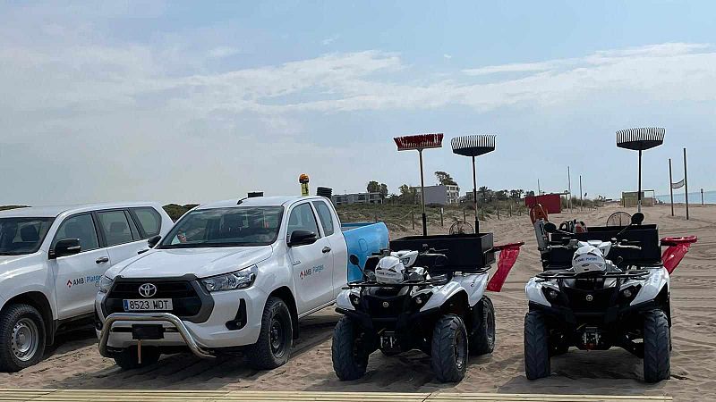 Arrenca la temporada de bany a platges i piscines marcada per la sequera