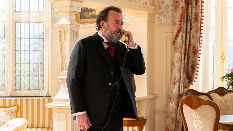 Nuevo misterio en 'La Promesa': ¿Qué pasó entre el marqués y su hermano?