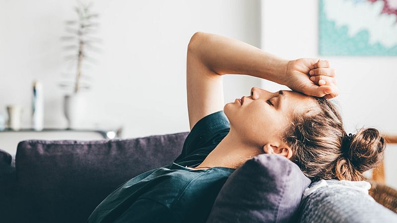 Bajas por reglas dolorosas: ¿en qué casos puedo acogerme y cómo lo gestiono con la empresa?