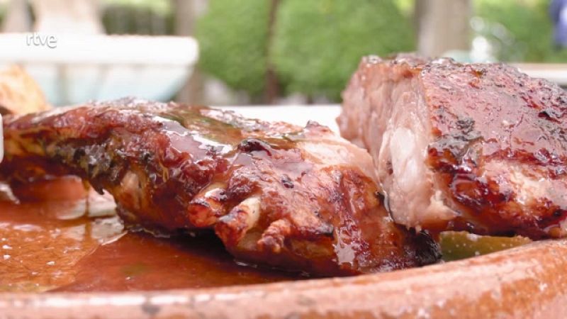 Cómo preparar unas costillas a la barbacoa y que queden jugosas e irresistibles