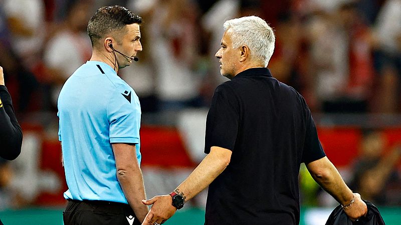 La UEFA inicia un procedimiento disciplinario a Mourinho por sus insultos a los rbitros en la final de la Europa League