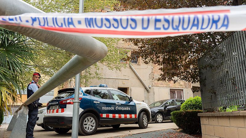 Detenidos dos menores por agredir sexualmente en grupo a una niña de 14 años en Badalona