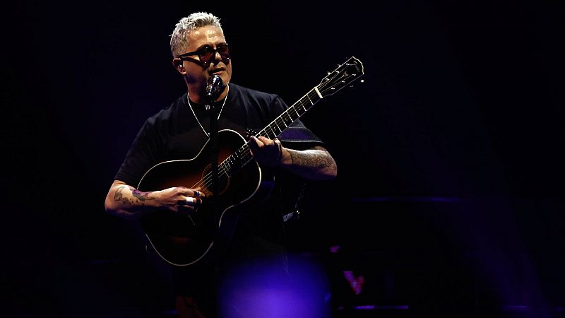 Alejandro Sanz ofrece en Pamplona el primer concierto tras su crisis personal