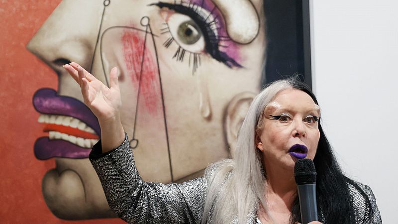 ORLAN, la artista que convirtió su rostro en lienzo: "Las mujeres deben enfadarse y salir de la sombra"