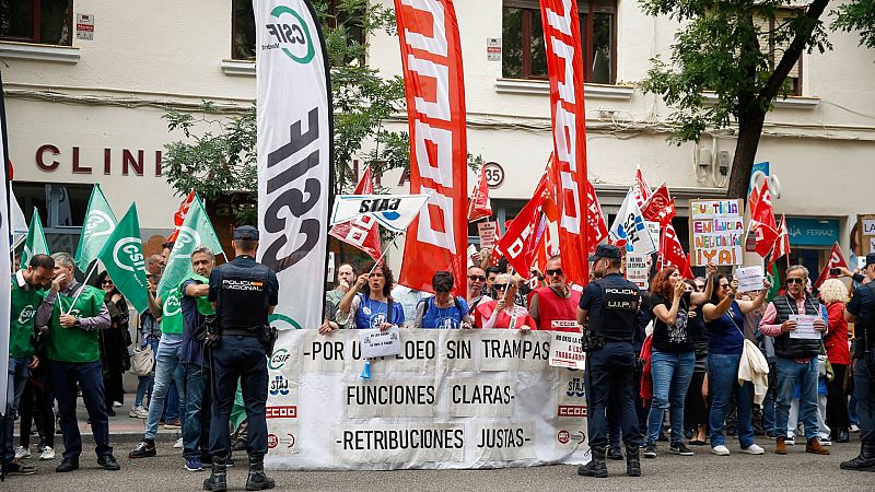 Los funcionarios de Justicia se encierran en el Ministerio tras la negativa del Gobierno a seguir negociando