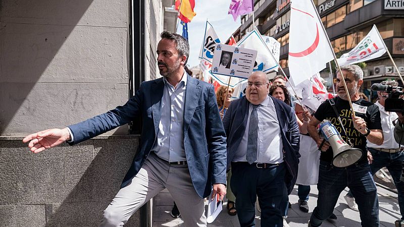 El comité de huelga de los funcionarios de Justicia mantendrá el encierro y pide al Gobierno otro "interlocutor válido"