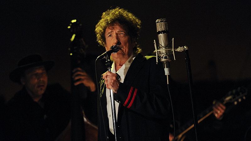 Bob Dylan cautiva Madrid con un repertorio alejado de la nostalgia en el inicio de su gira en España